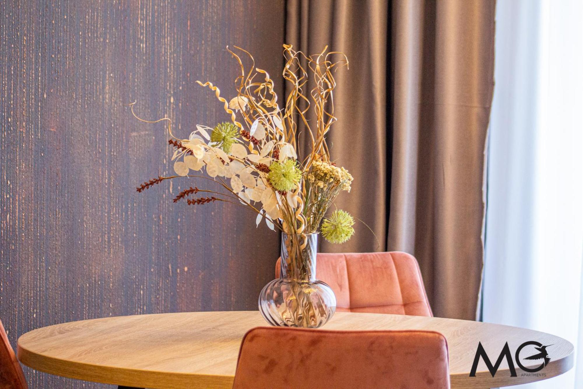 Mohost Four - Elegant Mountain Escape *